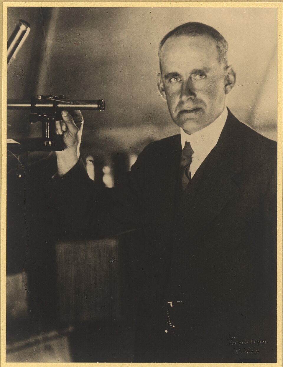 A Window into the Cosmos: Eddington's Revolutionary 1914 Masterpiece on Stellar Movements